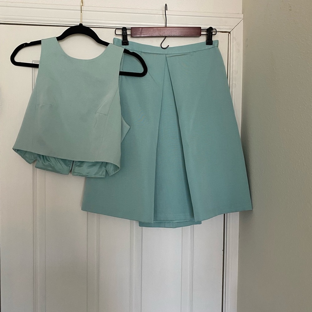 Tibi set cropped top high waist skirt only worn once